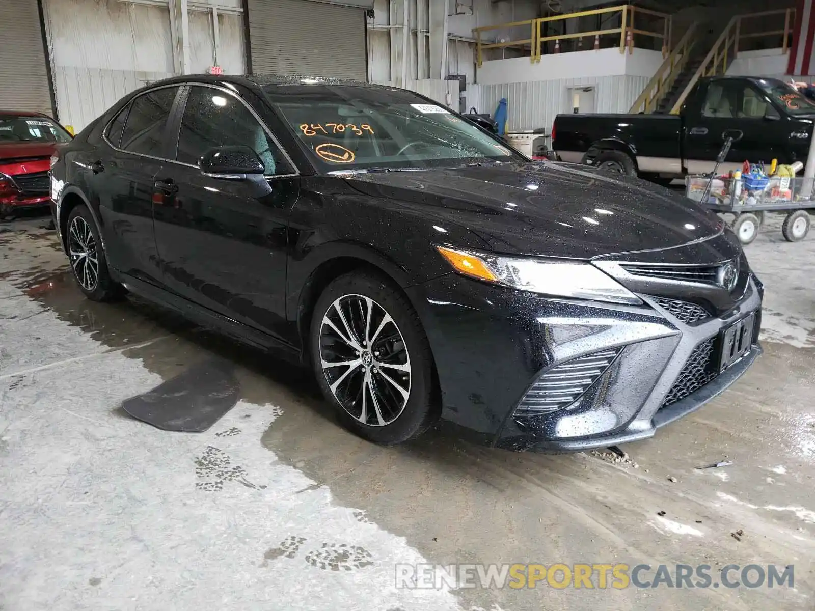 1 Photograph of a damaged car 4T1B11HK7KU847039 TOYOTA CAMRY 2019