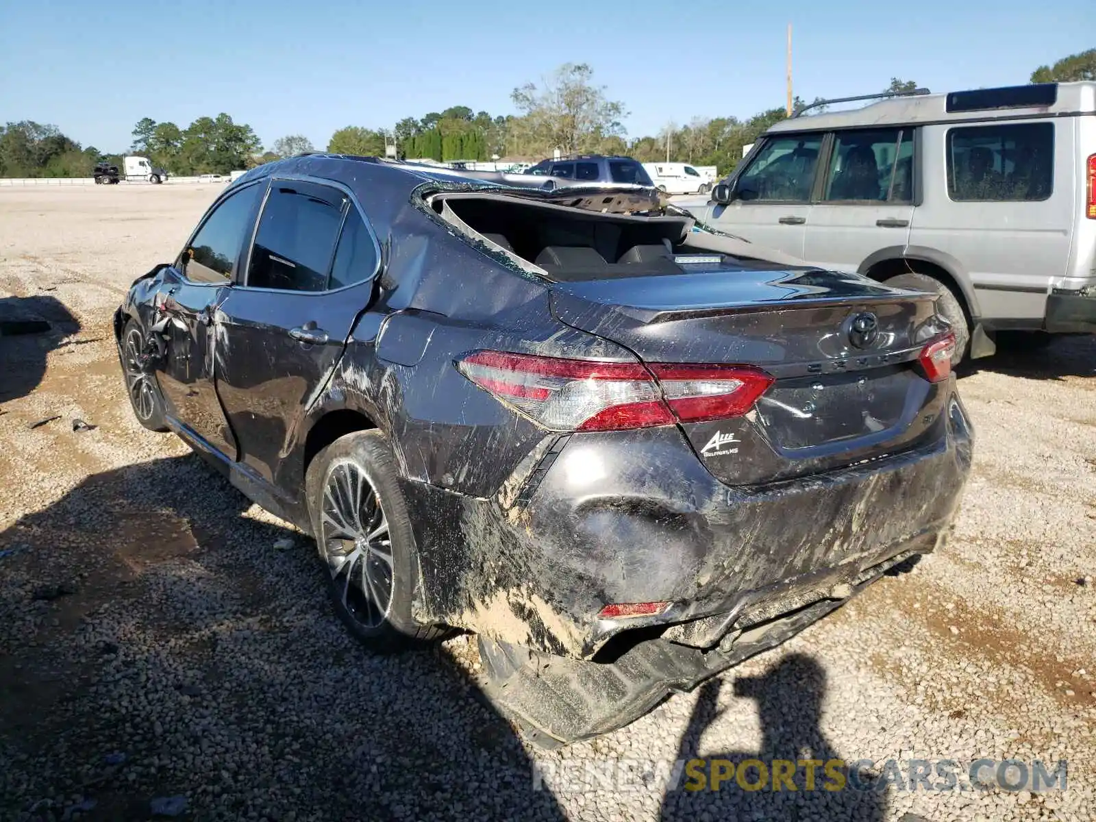 3 Photograph of a damaged car 4T1B11HK7KU847820 TOYOTA CAMRY 2019