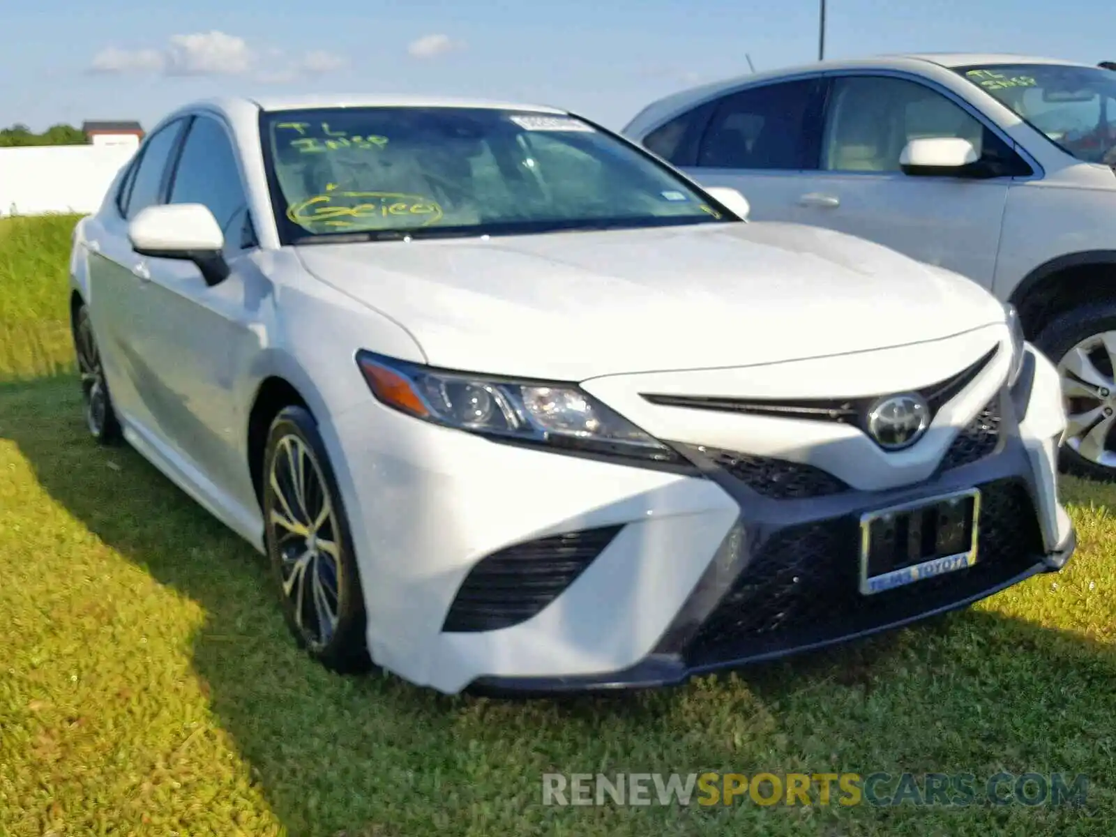 1 Photograph of a damaged car 4T1B11HK7KU848238 TOYOTA CAMRY 2019