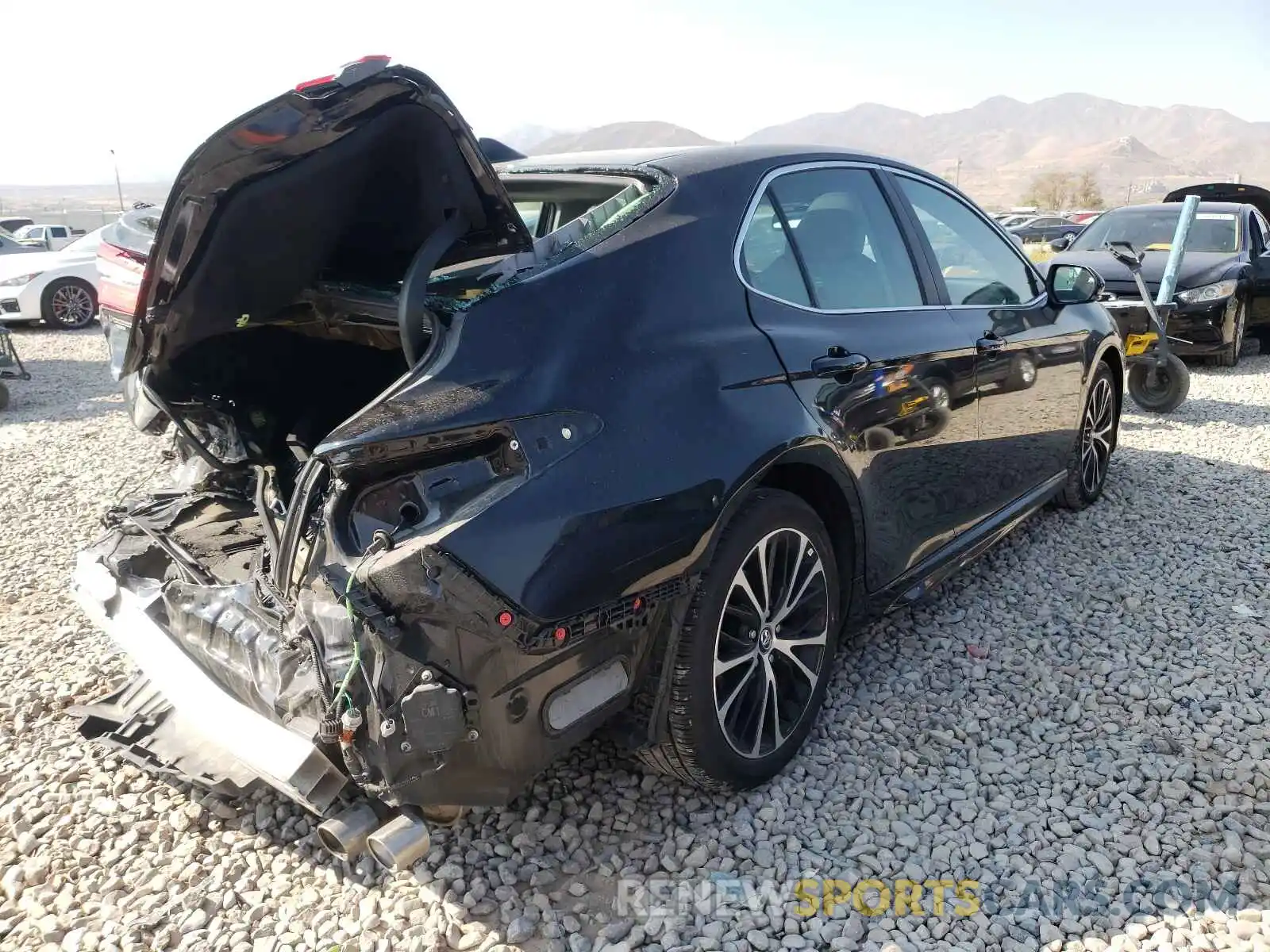 4 Photograph of a damaged car 4T1B11HK7KU849986 TOYOTA CAMRY 2019