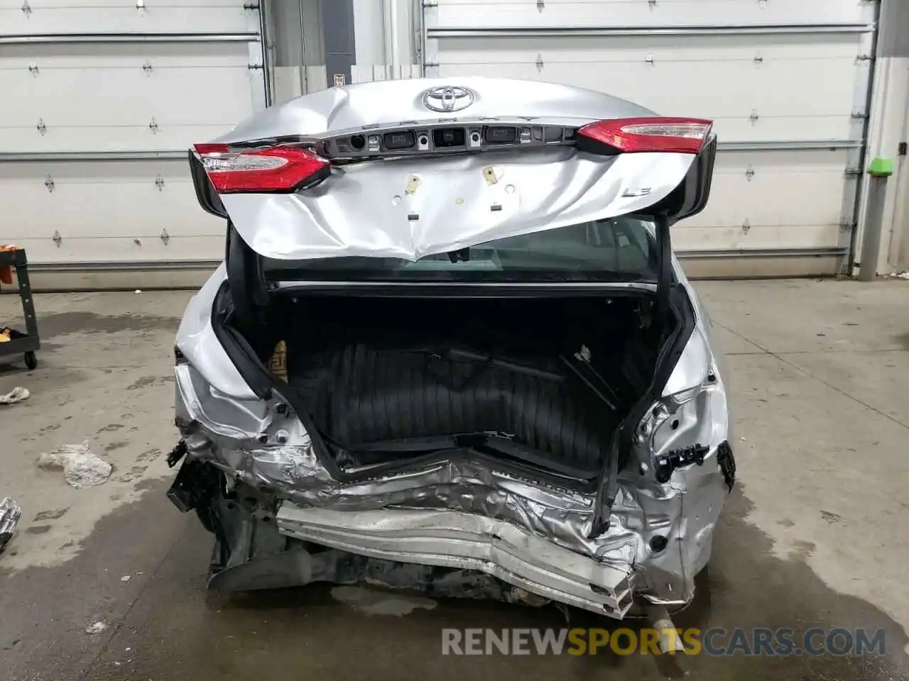 6 Photograph of a damaged car 4T1B11HK7KU850653 TOYOTA CAMRY 2019