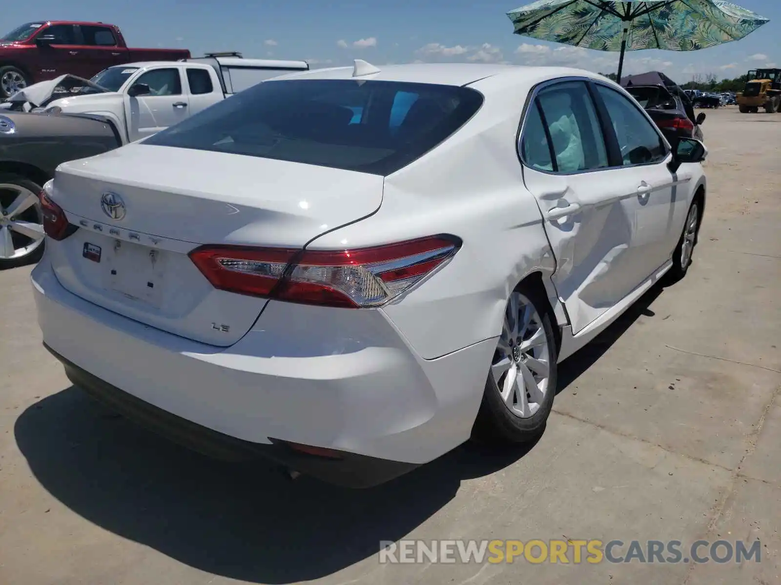 4 Photograph of a damaged car 4T1B11HK7KU851432 TOYOTA CAMRY 2019