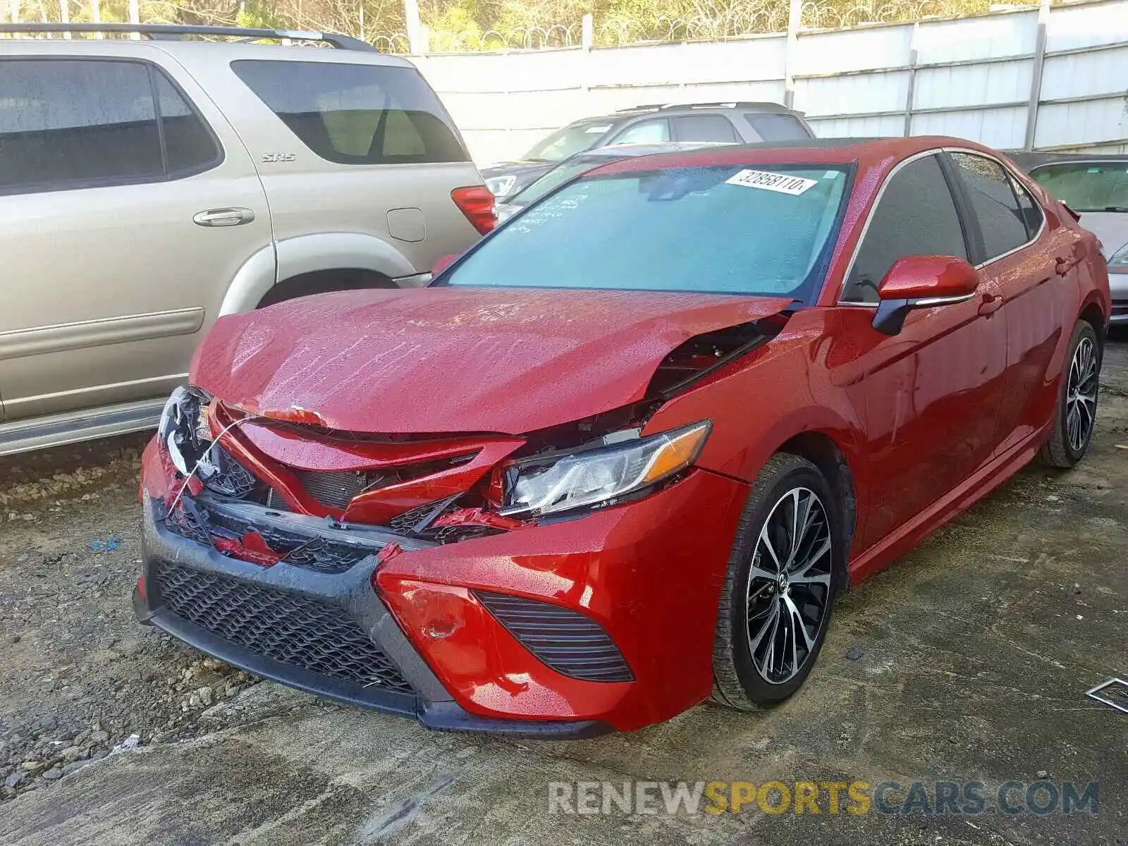 2 Photograph of a damaged car 4T1B11HK8KU159826 TOYOTA CAMRY 2019