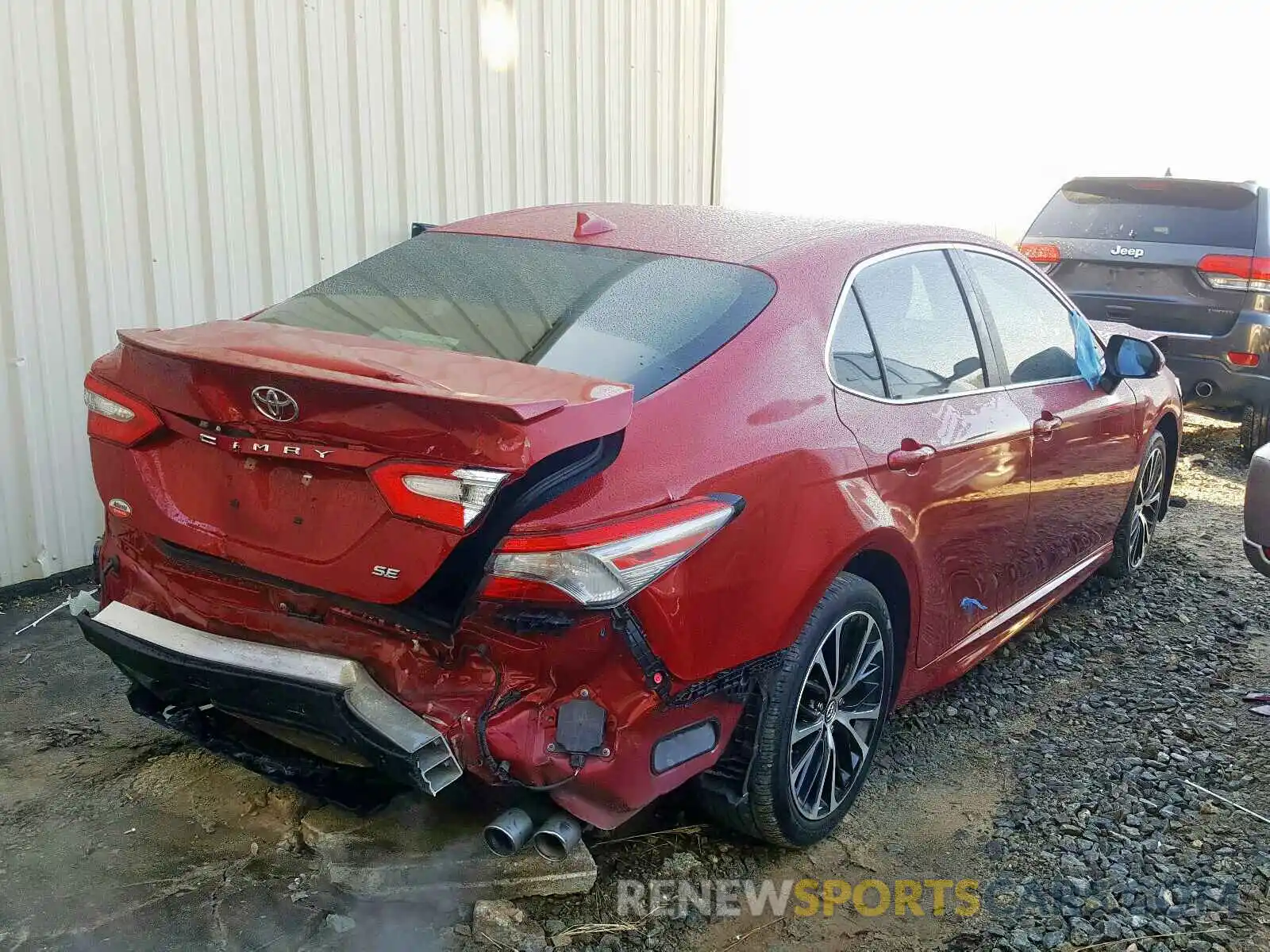 4 Photograph of a damaged car 4T1B11HK8KU159826 TOYOTA CAMRY 2019