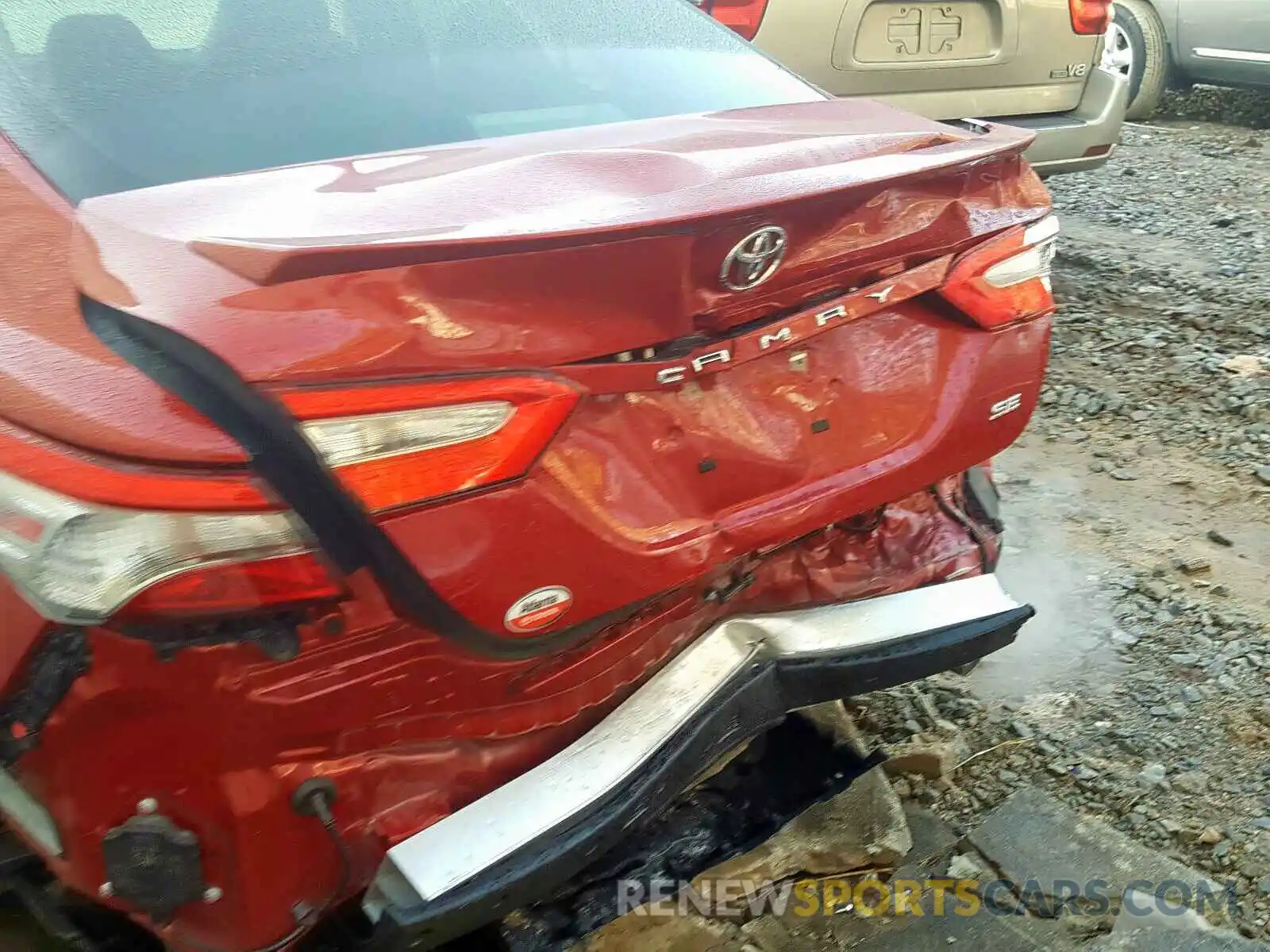 9 Photograph of a damaged car 4T1B11HK8KU159826 TOYOTA CAMRY 2019