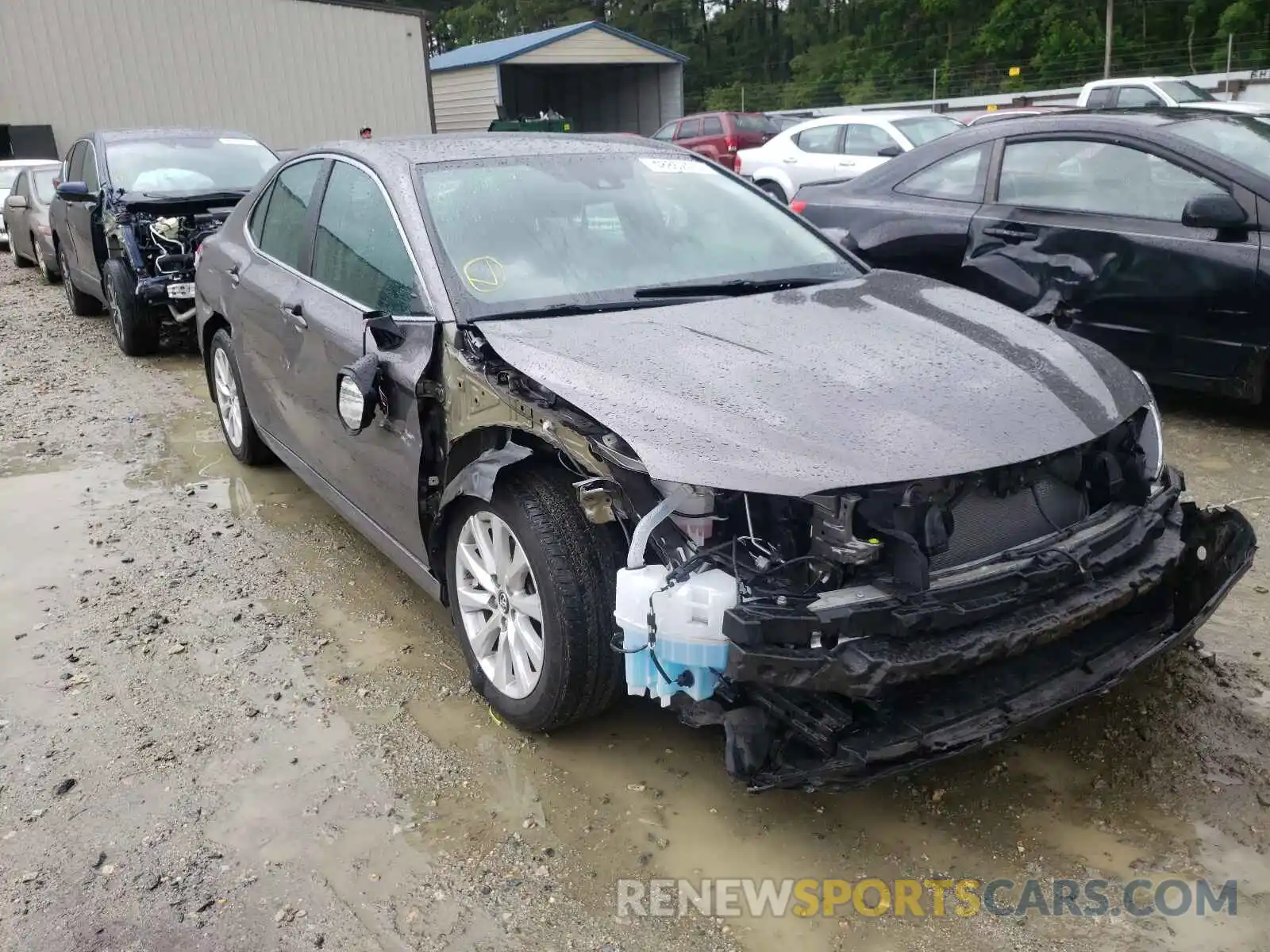 1 Photograph of a damaged car 4T1B11HK8KU160362 TOYOTA CAMRY 2019