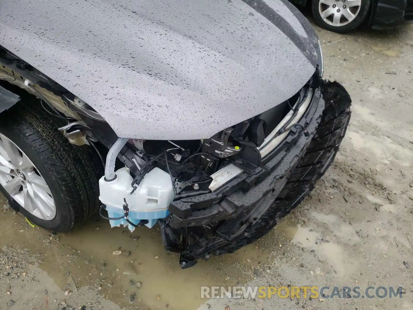 9 Photograph of a damaged car 4T1B11HK8KU160362 TOYOTA CAMRY 2019