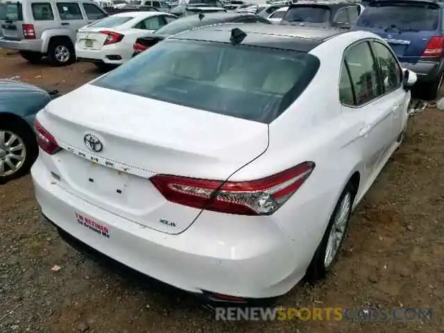 4 Фотография поврежденного автомобиля 4T1B11HK8KU161141 TOYOTA CAMRY 2019