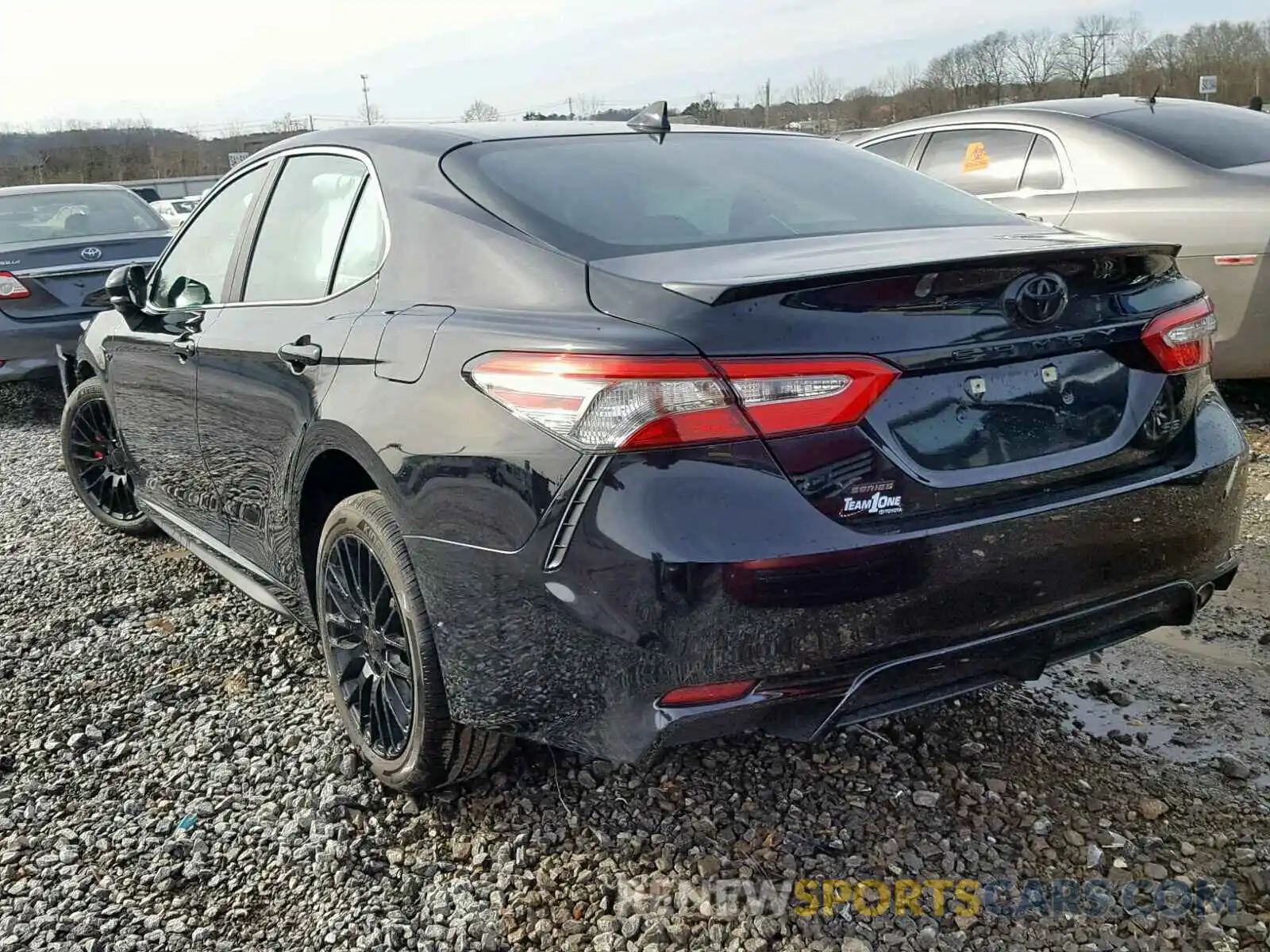 3 Photograph of a damaged car 4T1B11HK8KU161530 TOYOTA CAMRY 2019