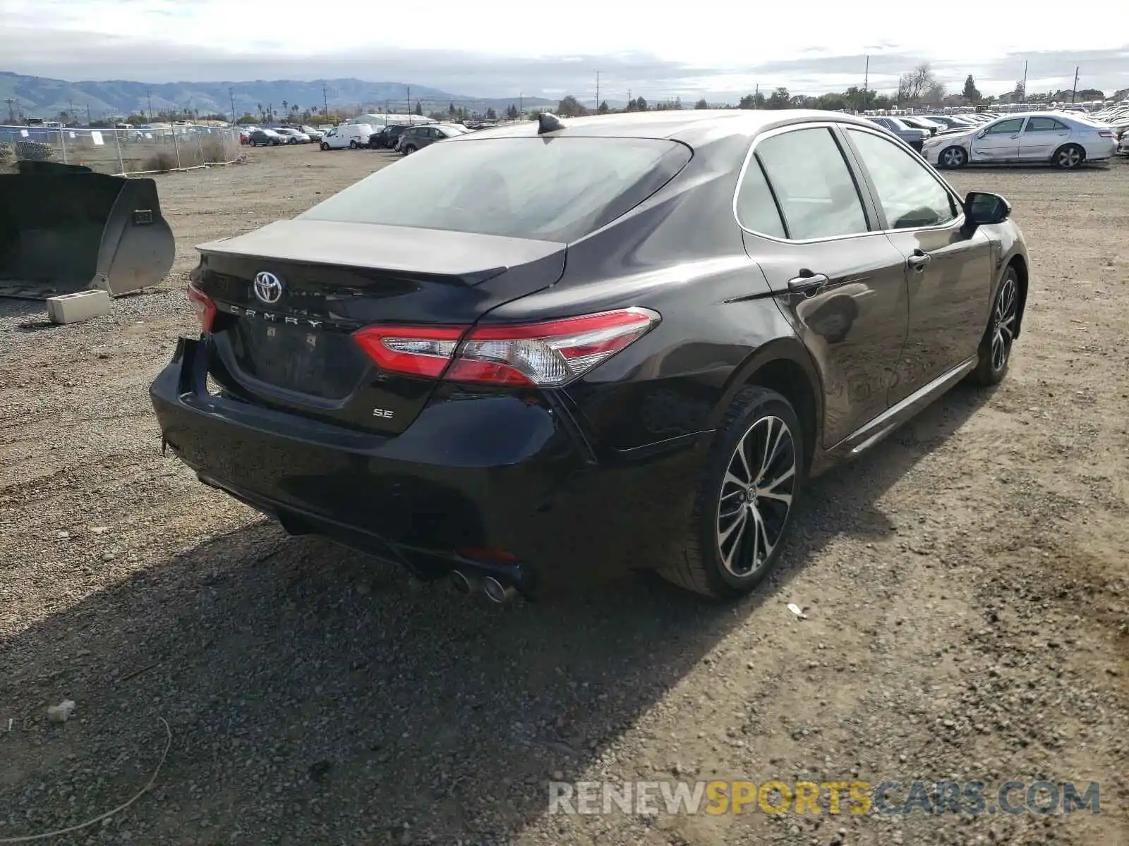 4 Photograph of a damaged car 4T1B11HK8KU164041 TOYOTA CAMRY 2019