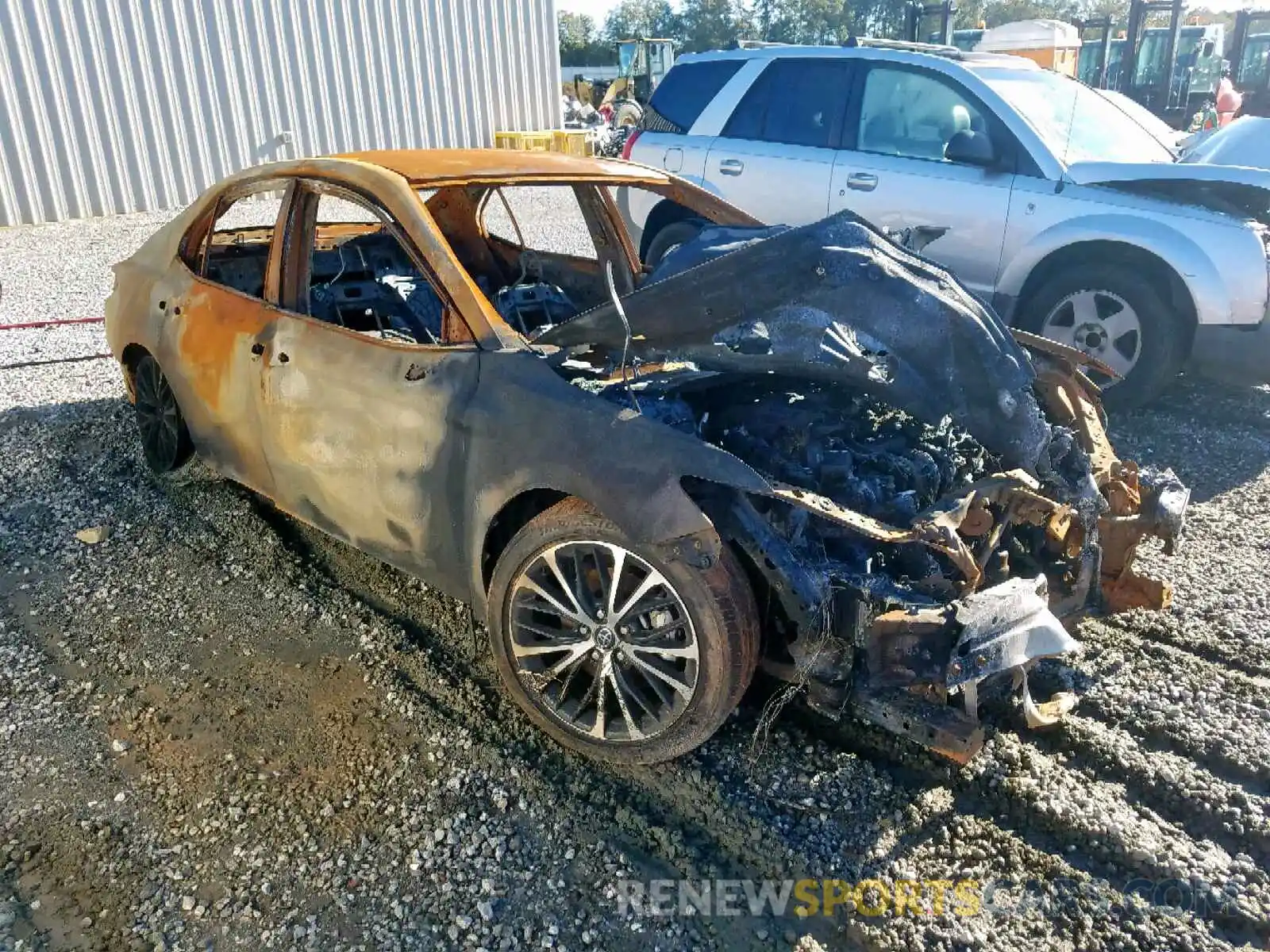 1 Photograph of a damaged car 4T1B11HK8KU164105 TOYOTA CAMRY 2019