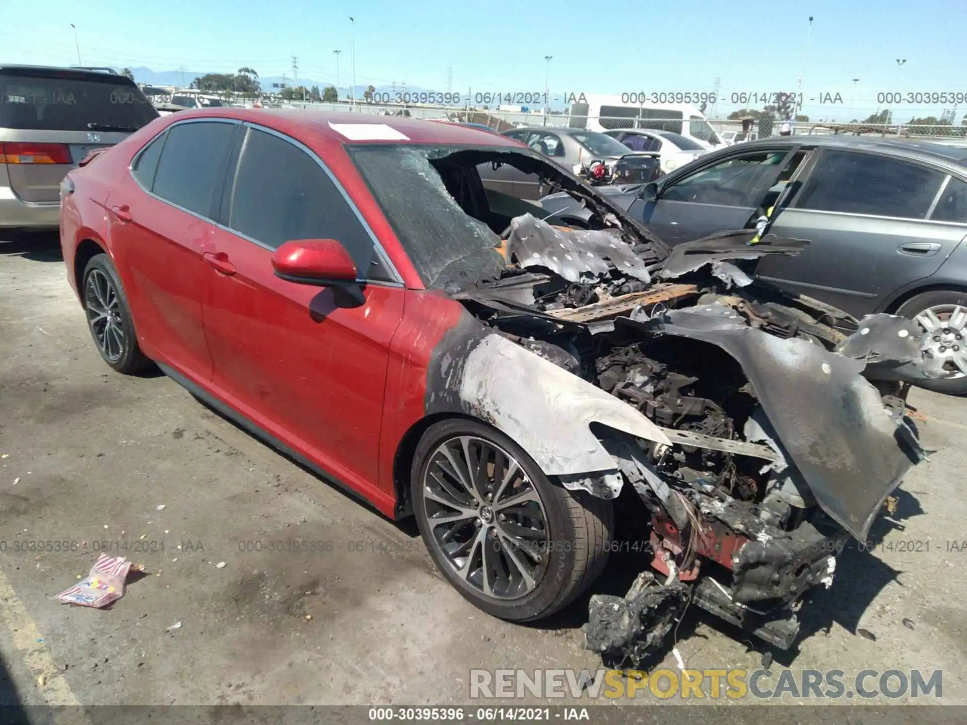 1 Photograph of a damaged car 4T1B11HK8KU165528 TOYOTA CAMRY 2019