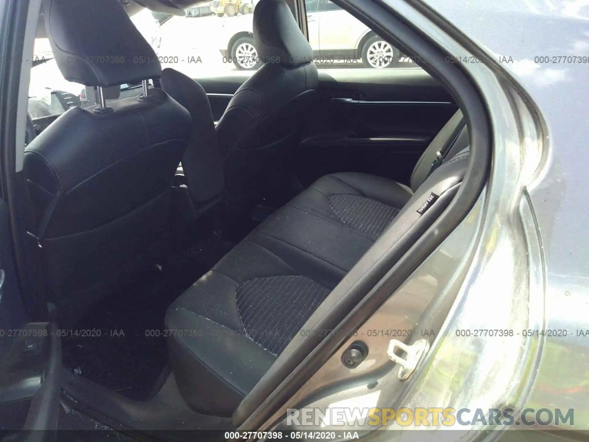 8 Photograph of a damaged car 4T1B11HK8KU166159 TOYOTA CAMRY 2019