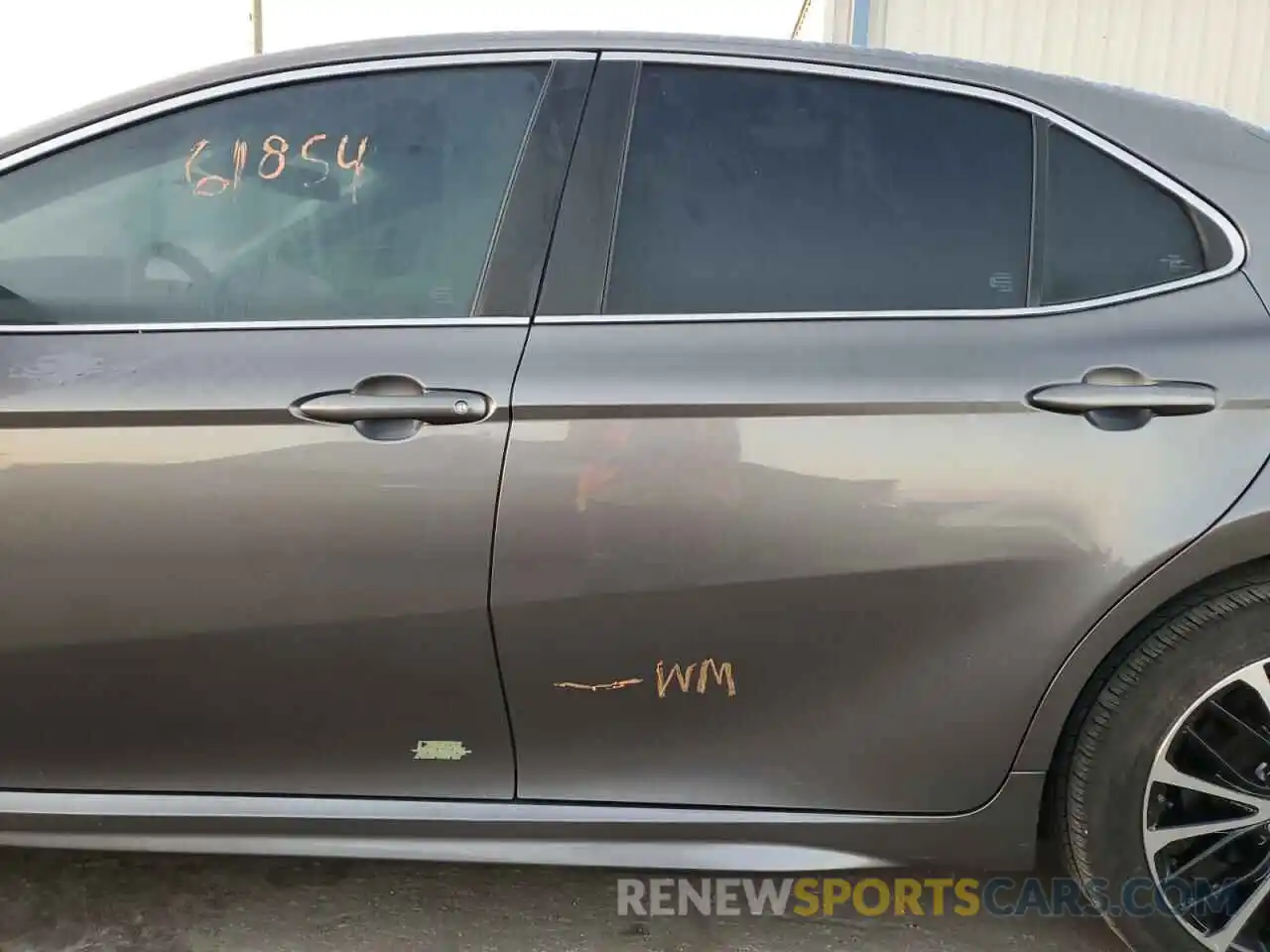 9 Photograph of a damaged car 4T1B11HK8KU166887 TOYOTA CAMRY 2019