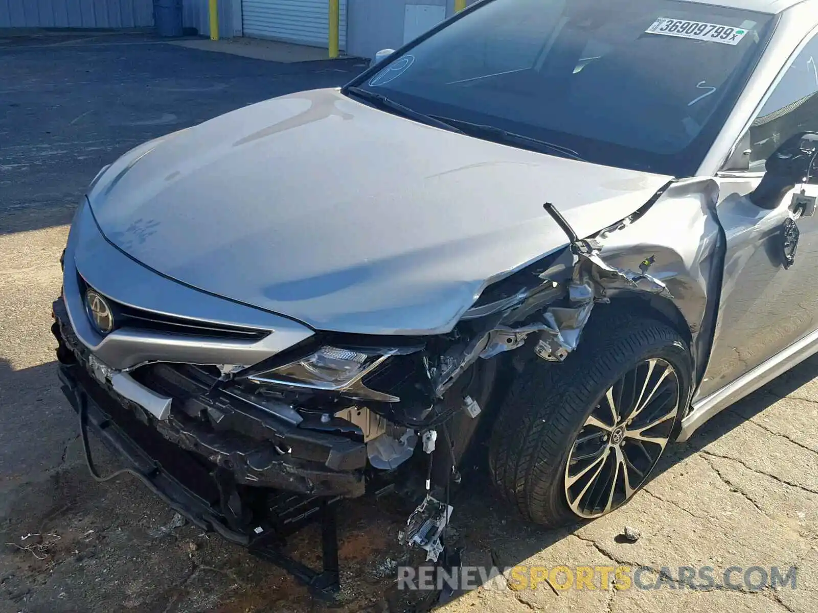 9 Photograph of a damaged car 4T1B11HK8KU167618 TOYOTA CAMRY 2019