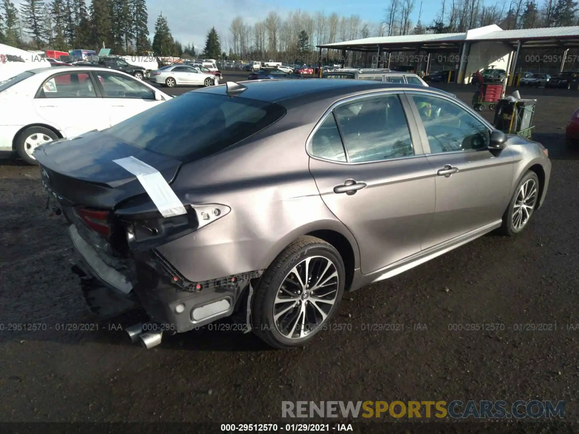 4 Photograph of a damaged car 4T1B11HK8KU168249 TOYOTA CAMRY 2019