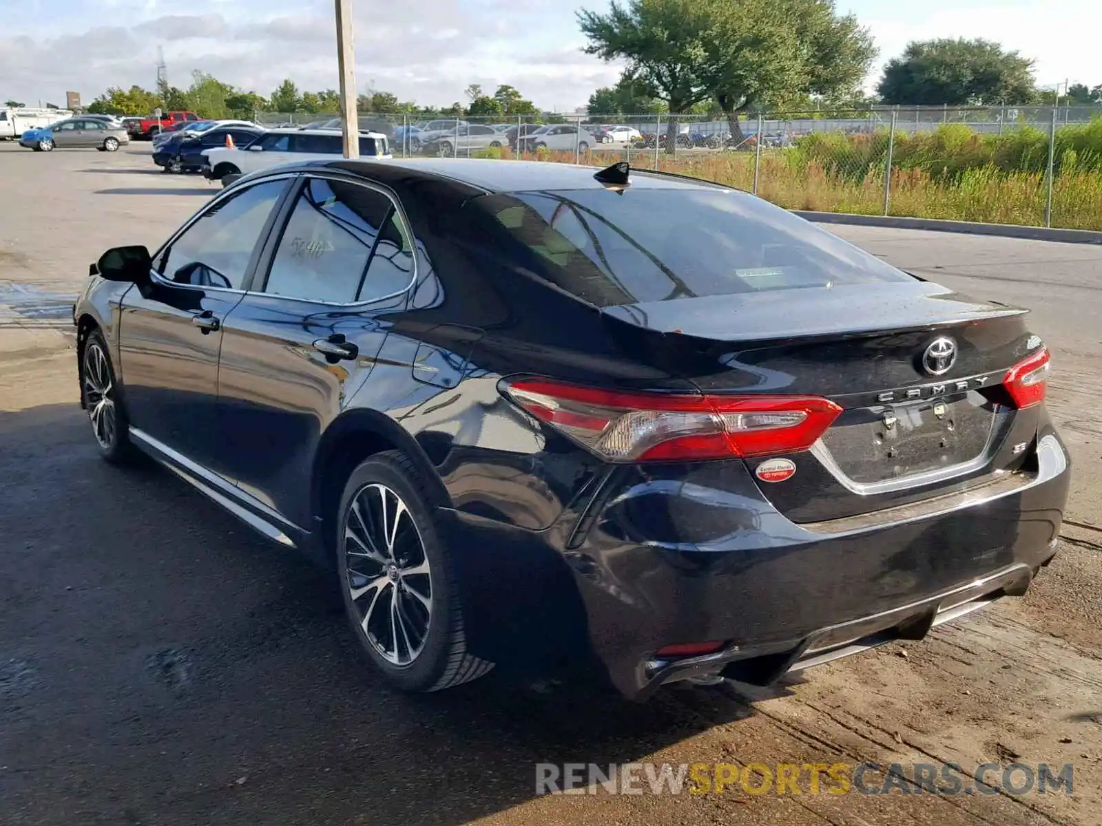 3 Photograph of a damaged car 4T1B11HK8KU170146 TOYOTA CAMRY 2019