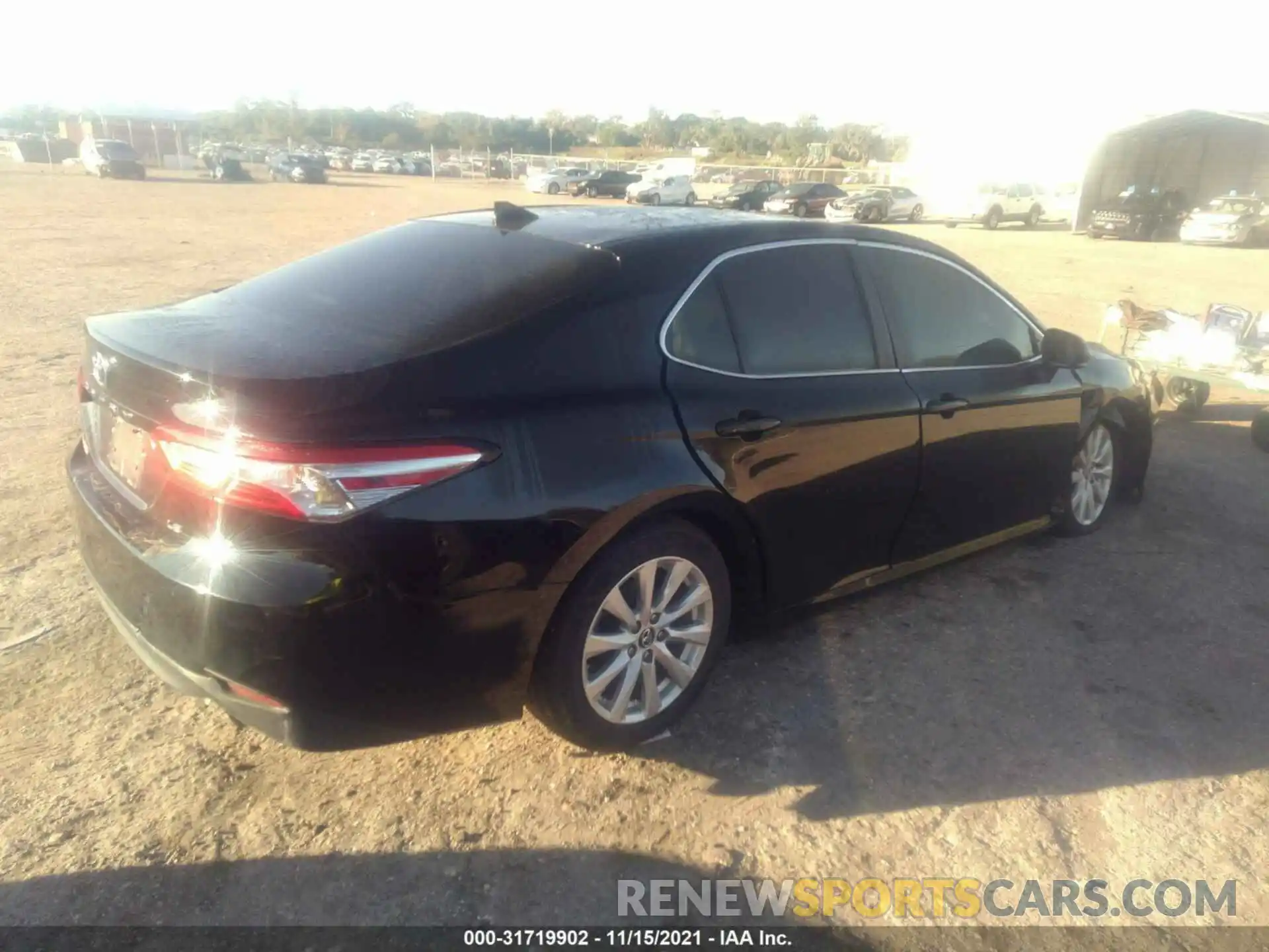 4 Photograph of a damaged car 4T1B11HK8KU170180 TOYOTA CAMRY 2019