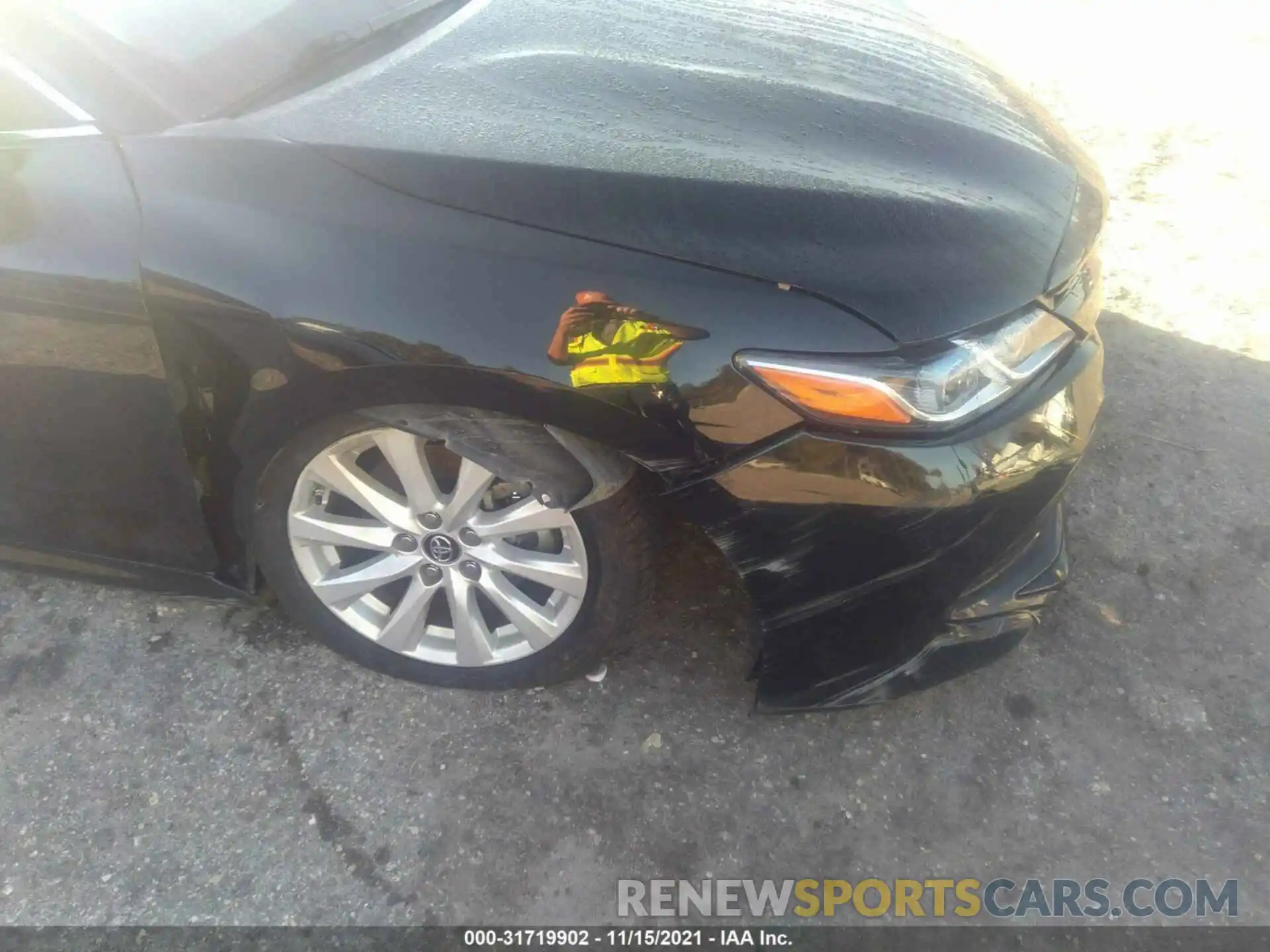 6 Photograph of a damaged car 4T1B11HK8KU170180 TOYOTA CAMRY 2019