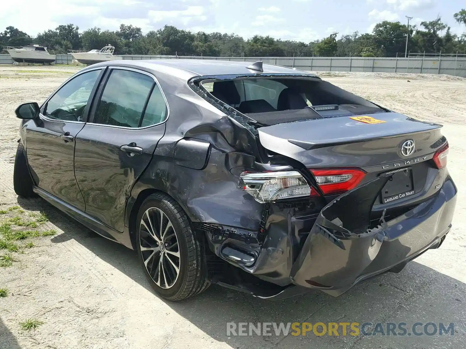 3 Photograph of a damaged car 4T1B11HK8KU170292 TOYOTA CAMRY 2019