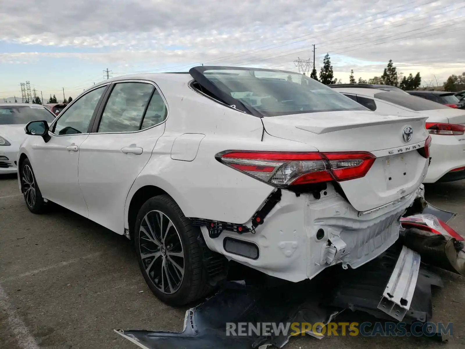 3 Photograph of a damaged car 4T1B11HK8KU170602 TOYOTA CAMRY 2019