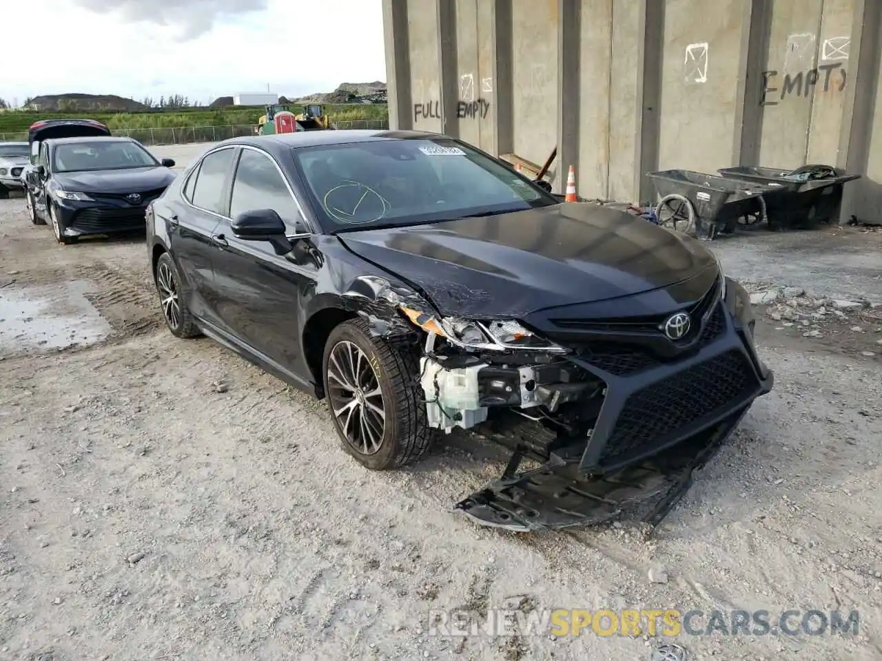 1 Photograph of a damaged car 4T1B11HK8KU170874 TOYOTA CAMRY 2019