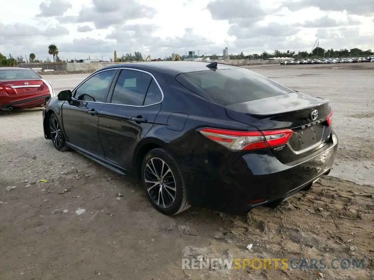 3 Photograph of a damaged car 4T1B11HK8KU170874 TOYOTA CAMRY 2019