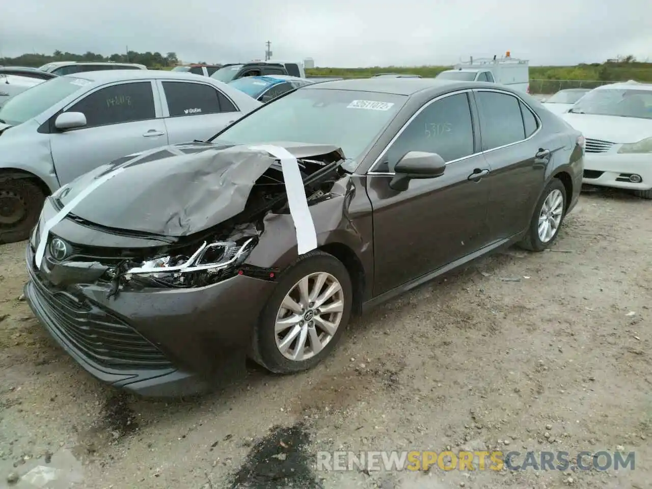 2 Фотография поврежденного автомобиля 4T1B11HK8KU172141 TOYOTA CAMRY 2019