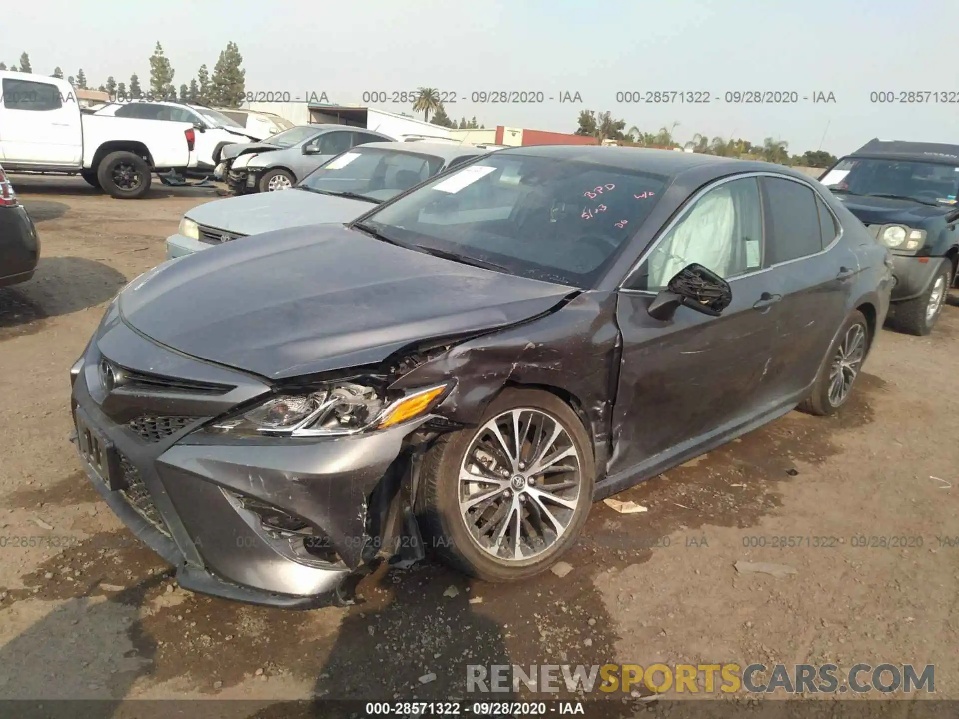 2 Photograph of a damaged car 4T1B11HK8KU172561 TOYOTA CAMRY 2019