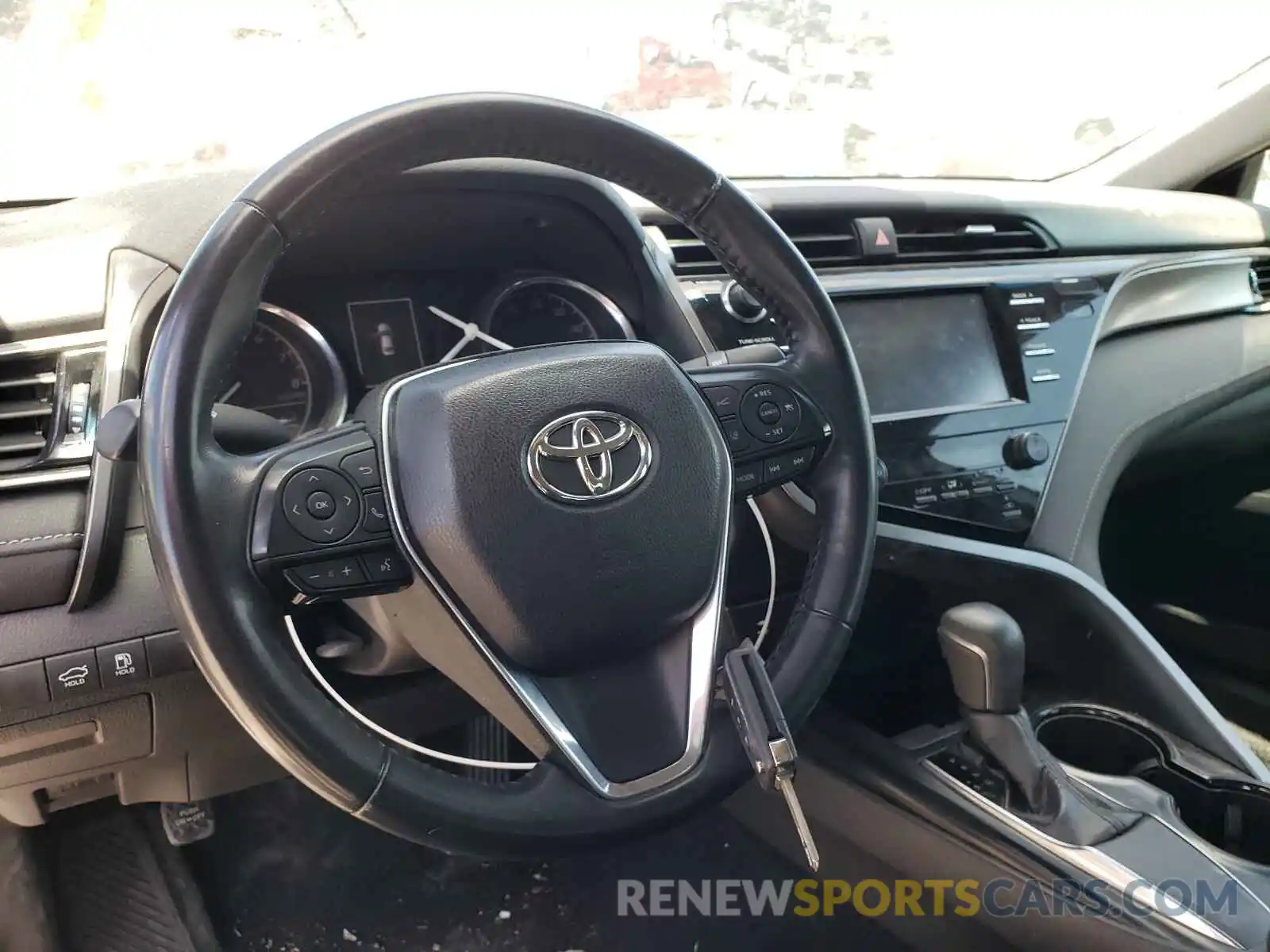 9 Фотография поврежденного автомобиля 4T1B11HK8KU175041 TOYOTA CAMRY 2019