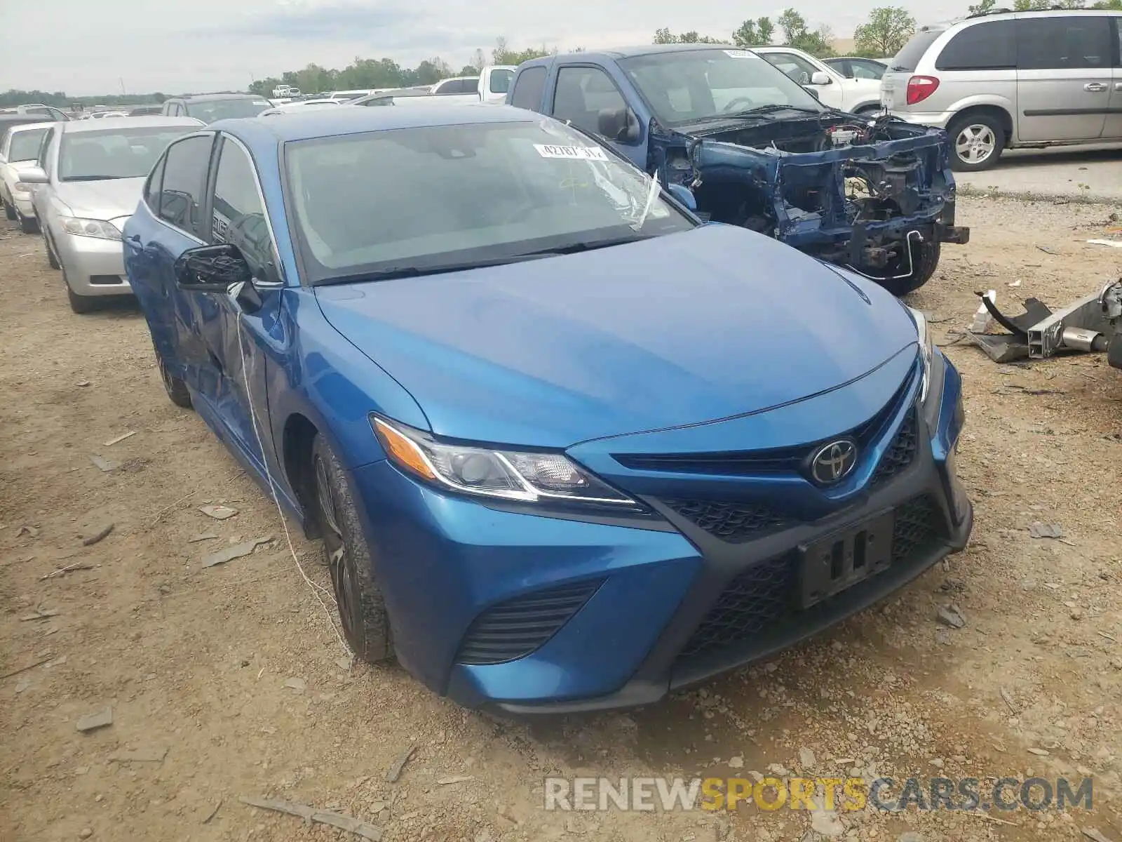 1 Photograph of a damaged car 4T1B11HK8KU175766 TOYOTA CAMRY 2019