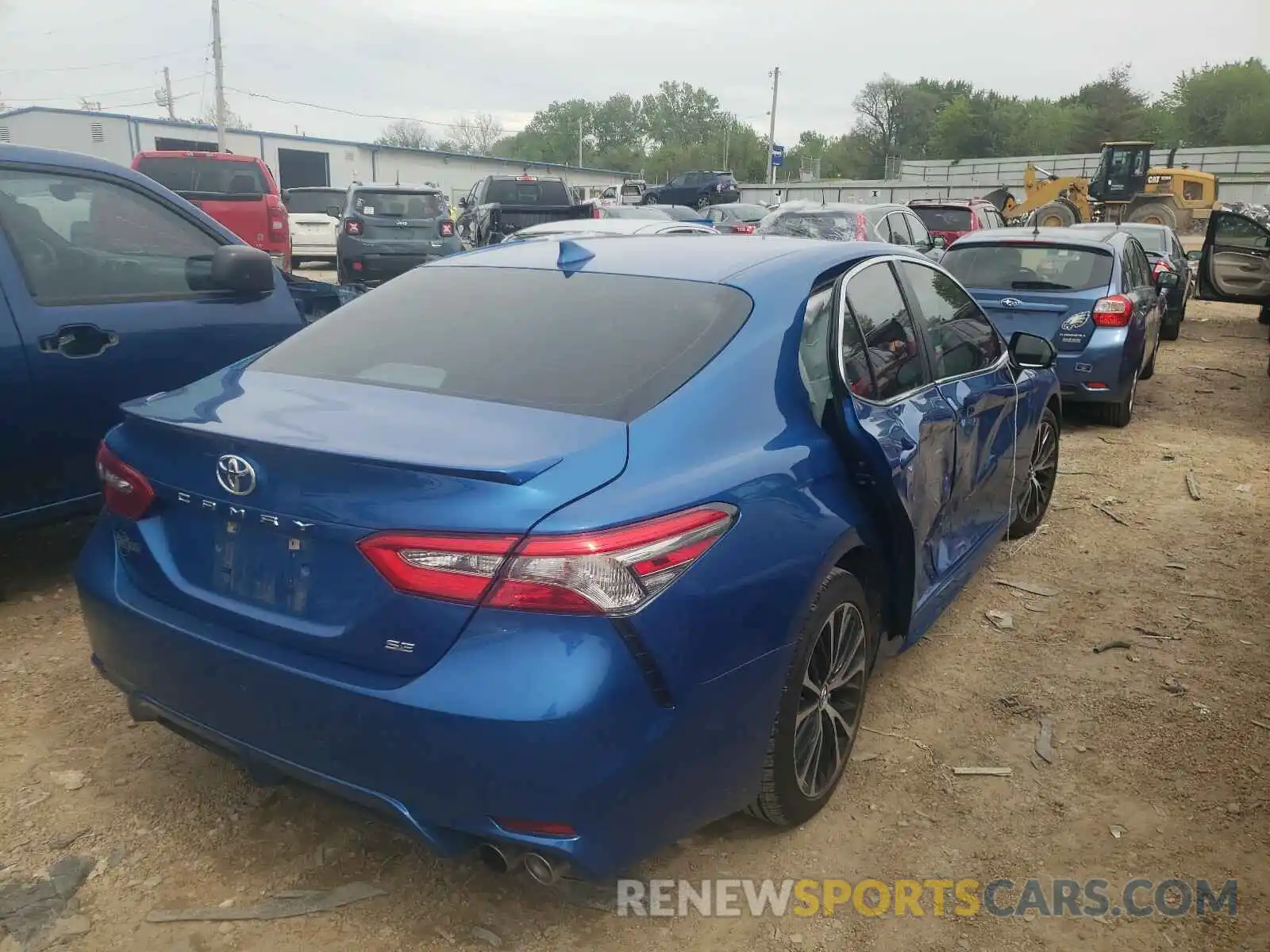 4 Photograph of a damaged car 4T1B11HK8KU175766 TOYOTA CAMRY 2019