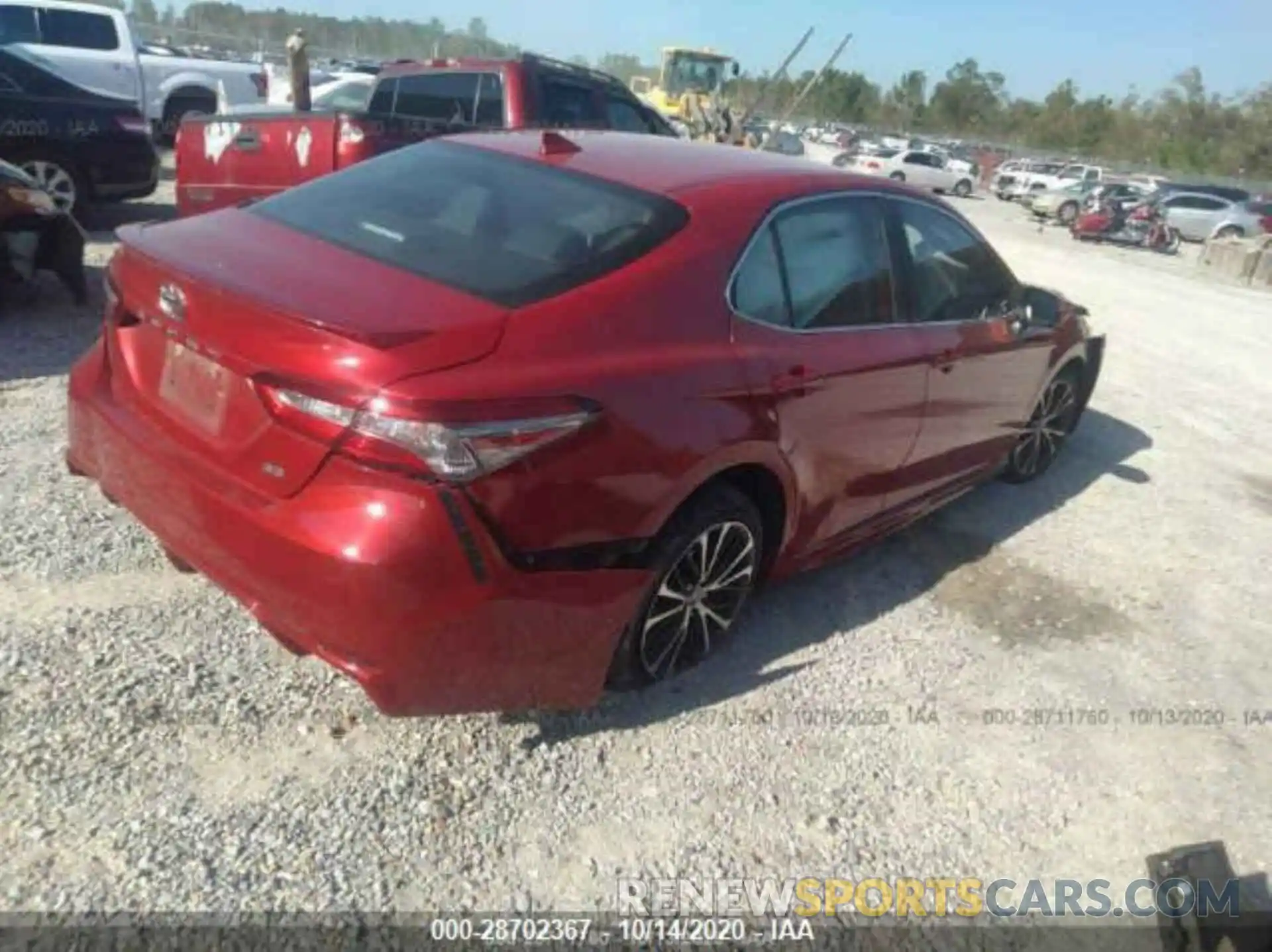 4 Photograph of a damaged car 4T1B11HK8KU177999 TOYOTA CAMRY 2019