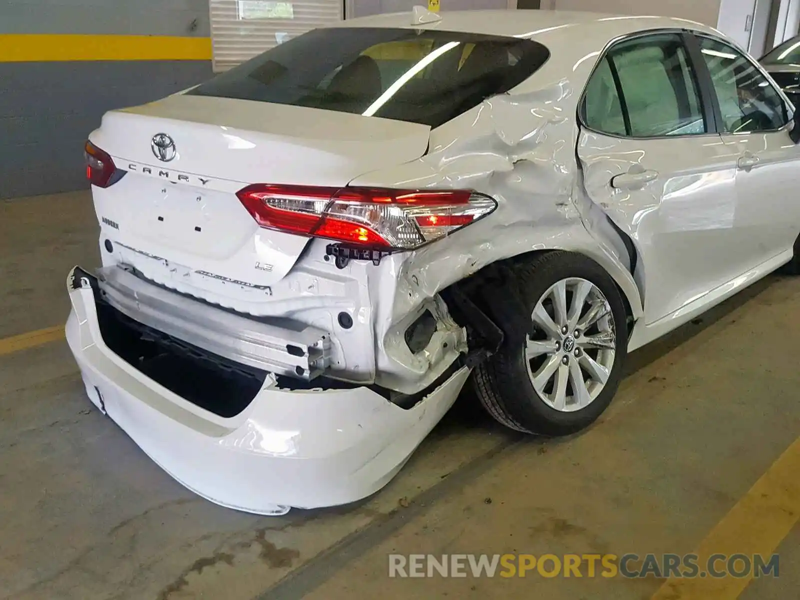 9 Photograph of a damaged car 4T1B11HK8KU179218 TOYOTA CAMRY 2019