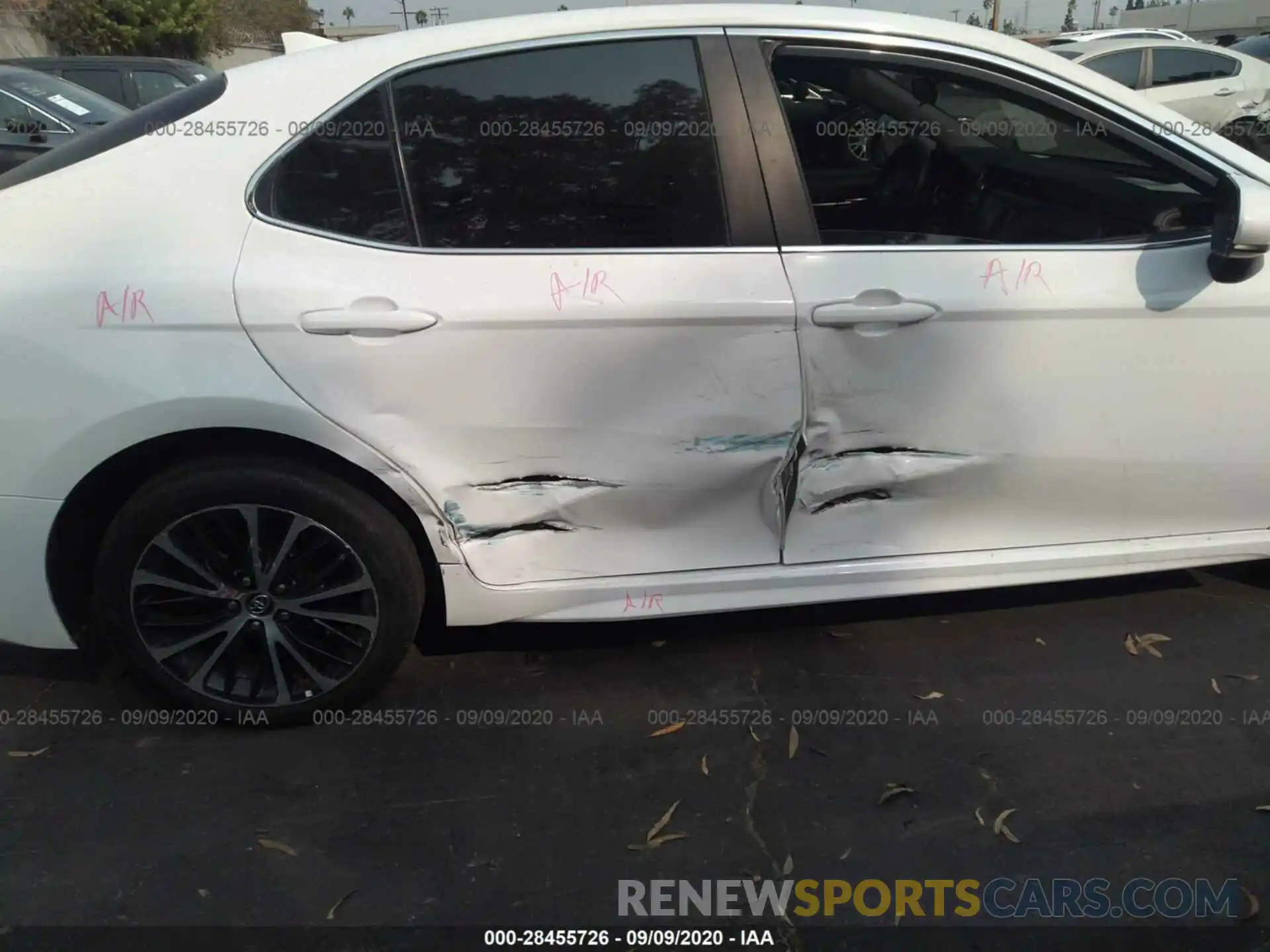 6 Photograph of a damaged car 4T1B11HK8KU180417 TOYOTA CAMRY 2019