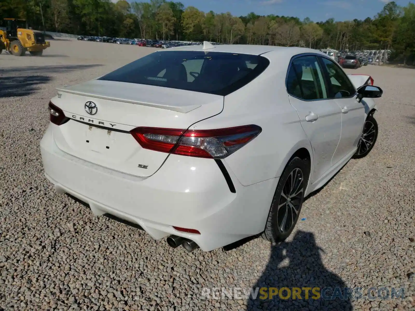 4 Photograph of a damaged car 4T1B11HK8KU182233 TOYOTA CAMRY 2019