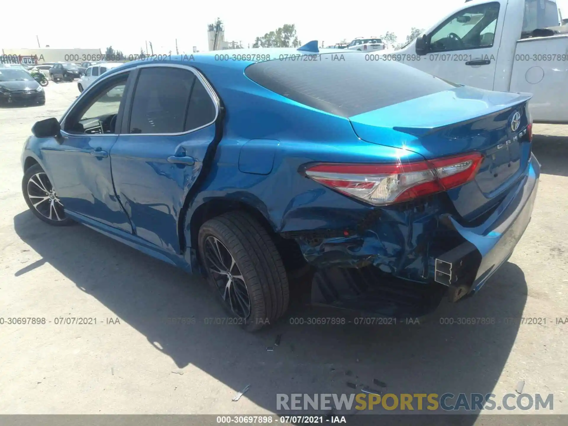 3 Photograph of a damaged car 4T1B11HK8KU182281 TOYOTA CAMRY 2019