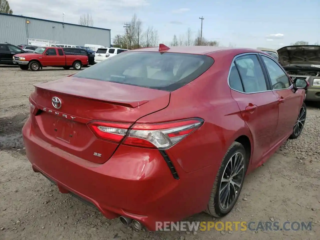 4 Photograph of a damaged car 4T1B11HK8KU182703 TOYOTA CAMRY 2019