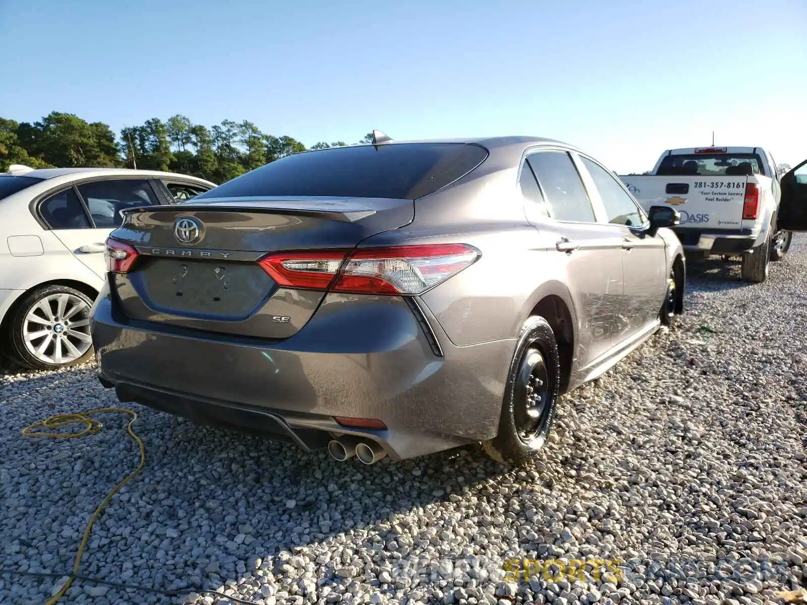 4 Photograph of a damaged car 4T1B11HK8KU183656 TOYOTA CAMRY 2019