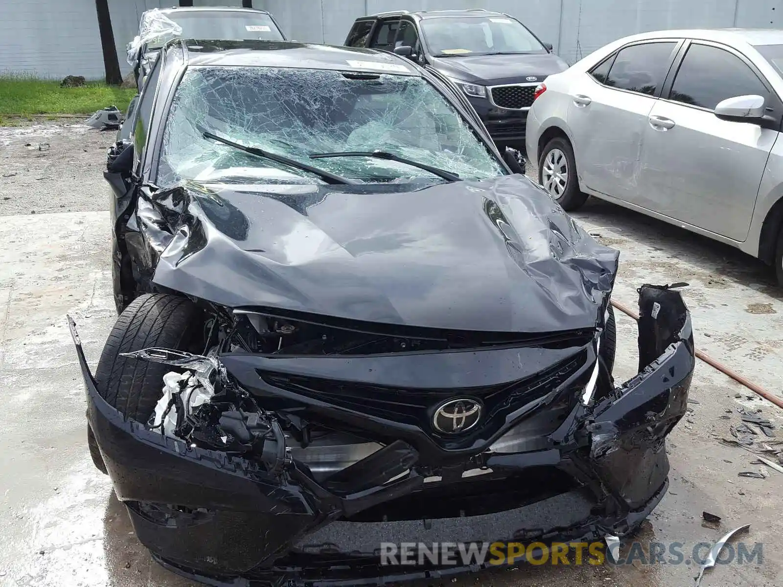 9 Photograph of a damaged car 4T1B11HK8KU184418 TOYOTA CAMRY 2019