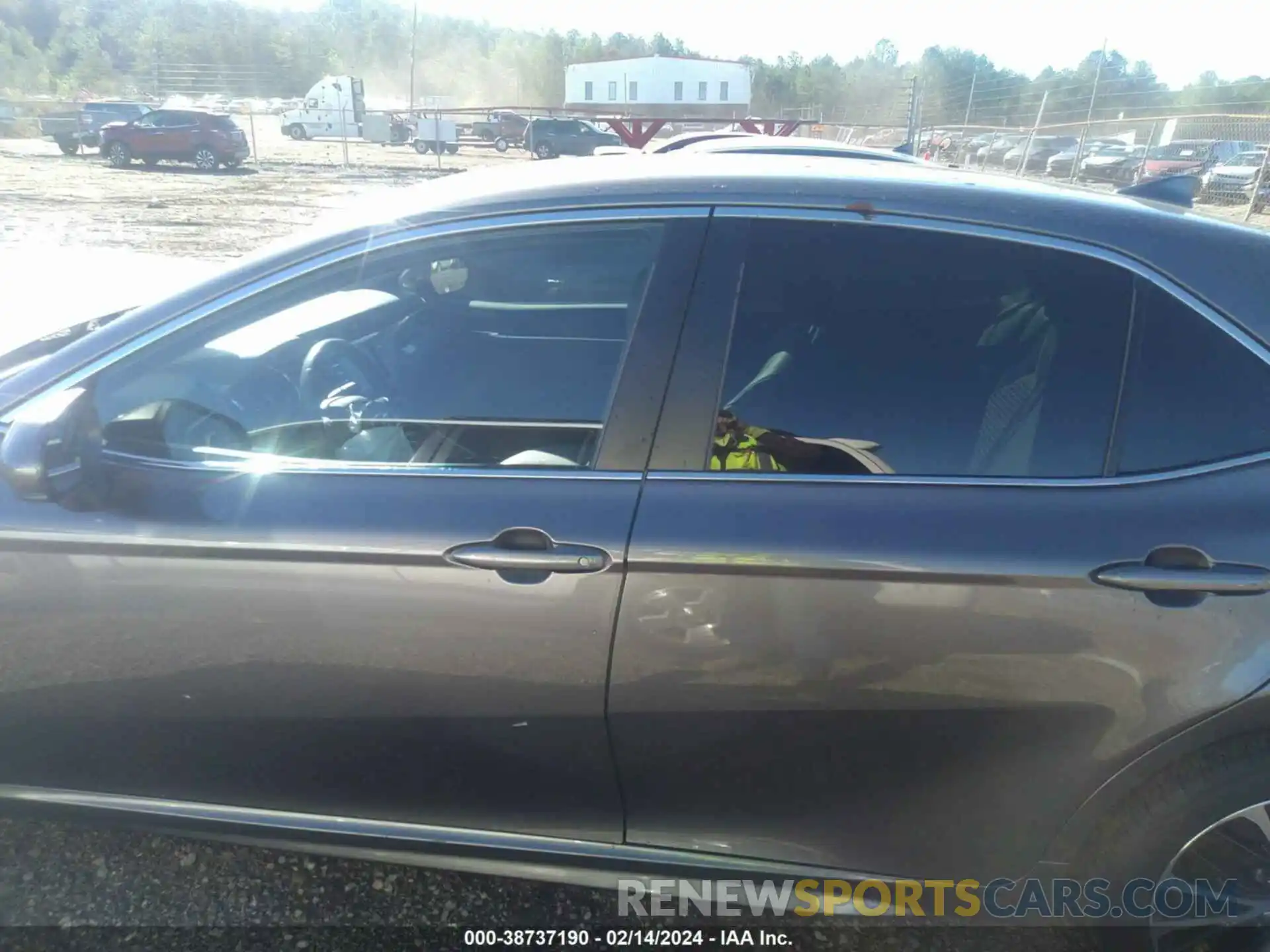 14 Photograph of a damaged car 4T1B11HK8KU185536 TOYOTA CAMRY 2019