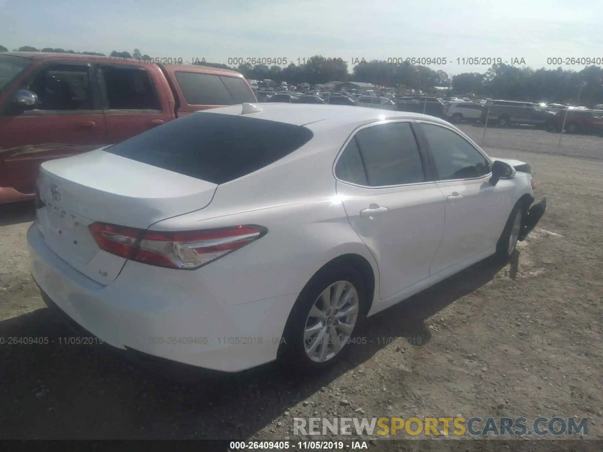 4 Photograph of a damaged car 4T1B11HK8KU190350 TOYOTA CAMRY 2019