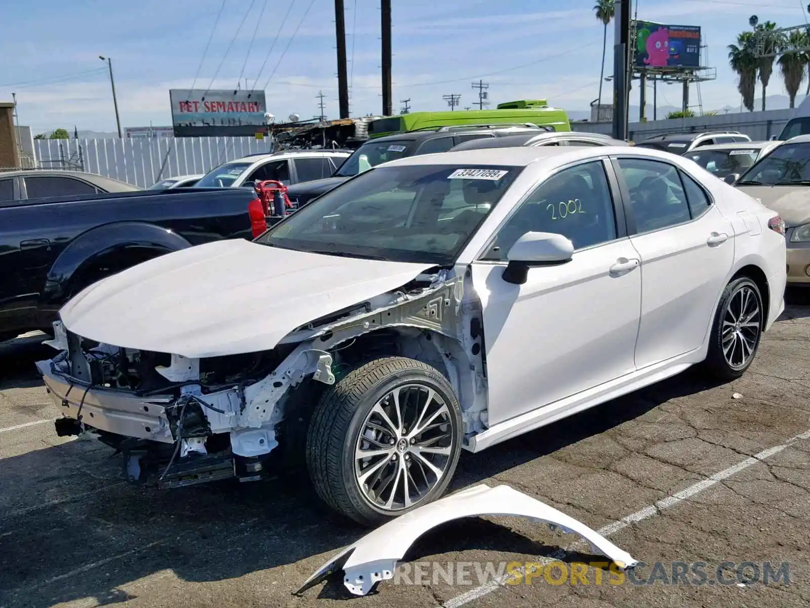 2 Photograph of a damaged car 4T1B11HK8KU190851 TOYOTA CAMRY 2019