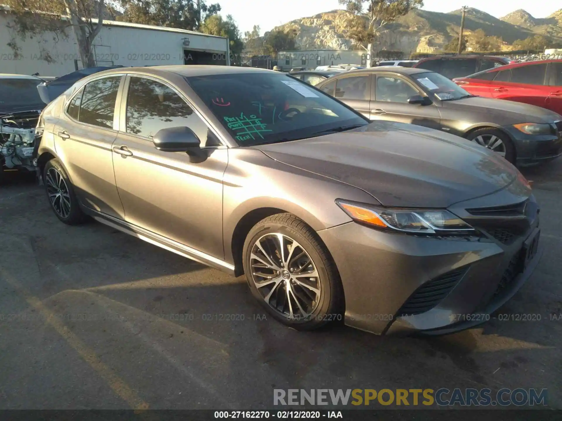 1 Photograph of a damaged car 4T1B11HK8KU194138 TOYOTA CAMRY 2019