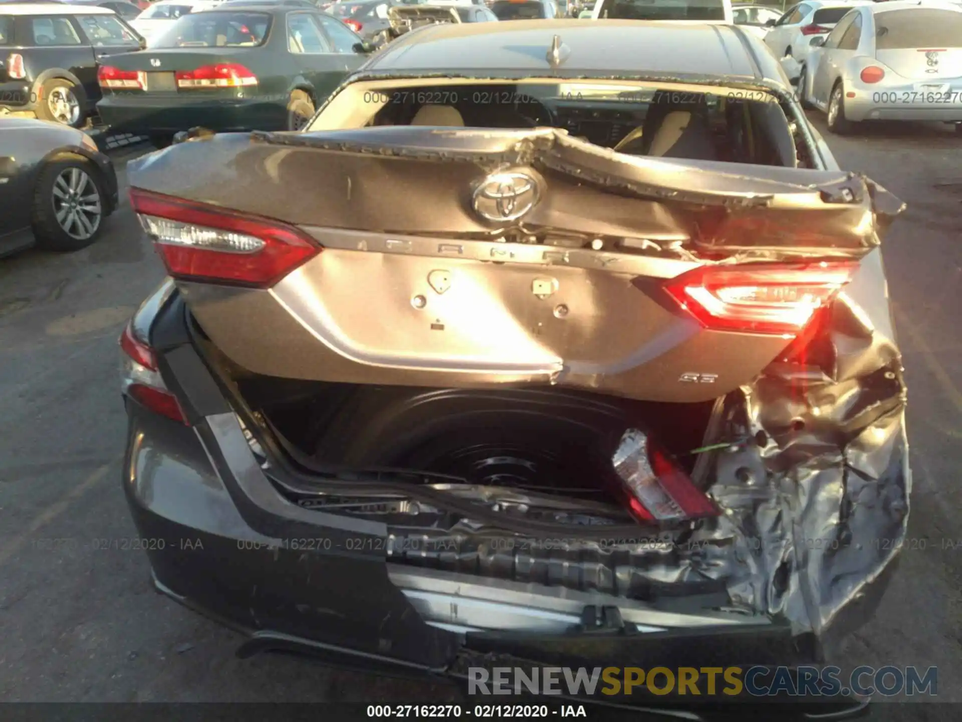 6 Photograph of a damaged car 4T1B11HK8KU194138 TOYOTA CAMRY 2019