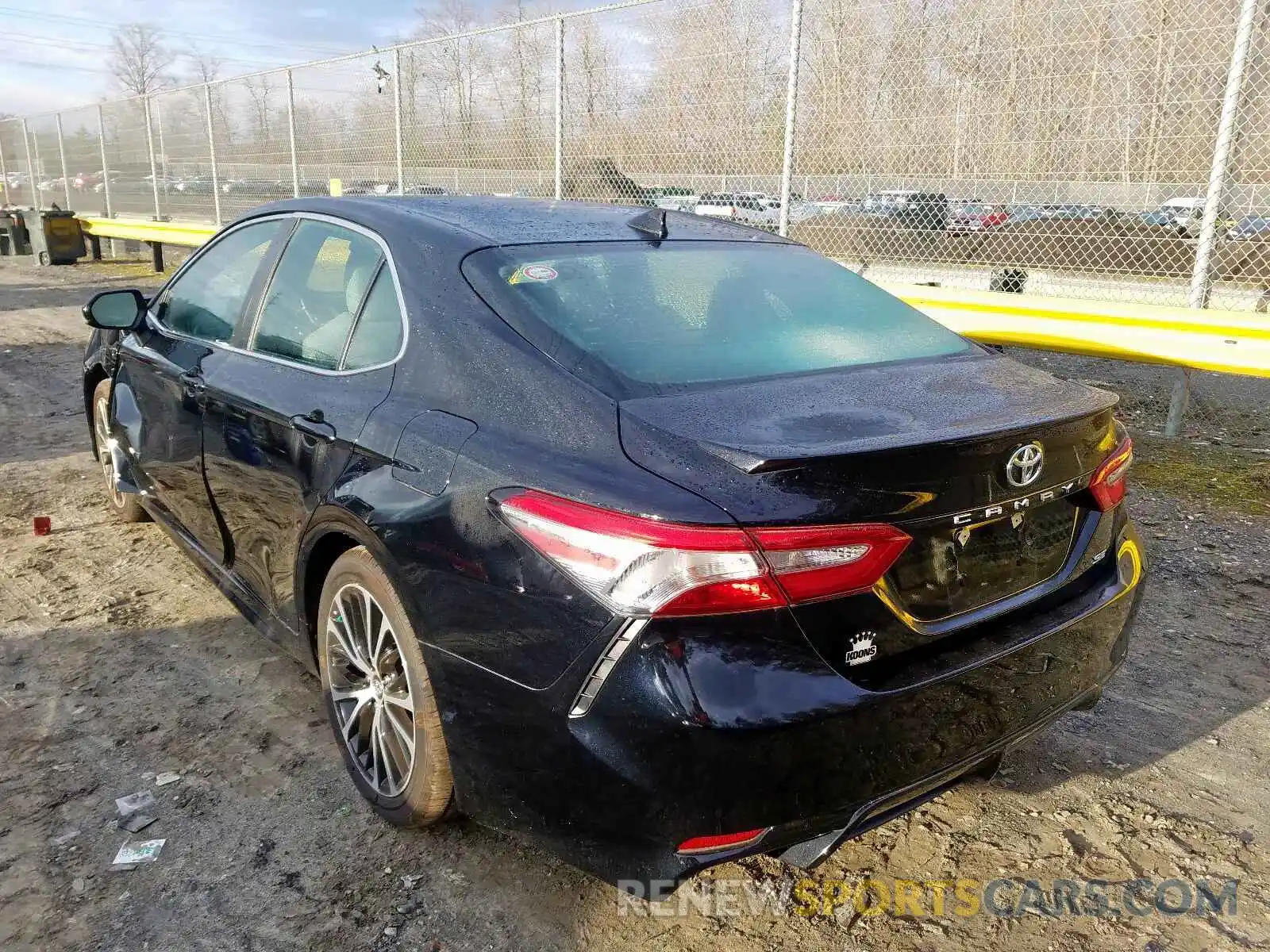 3 Photograph of a damaged car 4T1B11HK8KU194608 TOYOTA CAMRY 2019