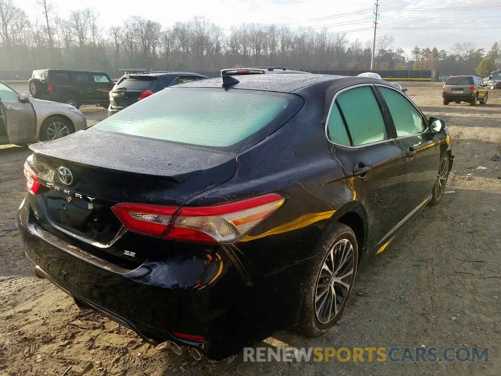 4 Photograph of a damaged car 4T1B11HK8KU194608 TOYOTA CAMRY 2019