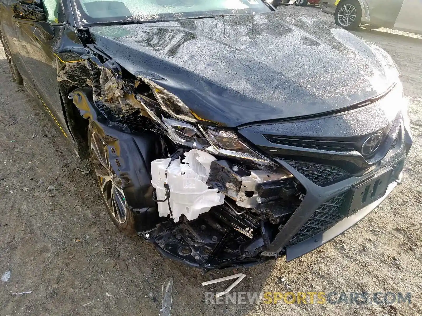 9 Photograph of a damaged car 4T1B11HK8KU194608 TOYOTA CAMRY 2019