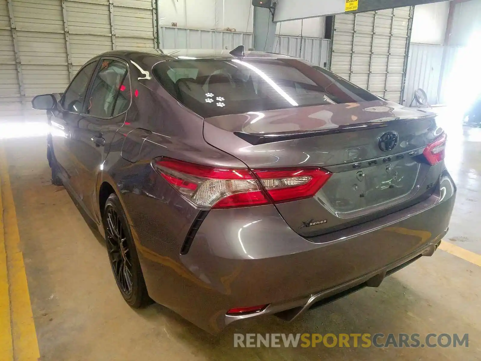 3 Photograph of a damaged car 4T1B11HK8KU194706 TOYOTA CAMRY 2019