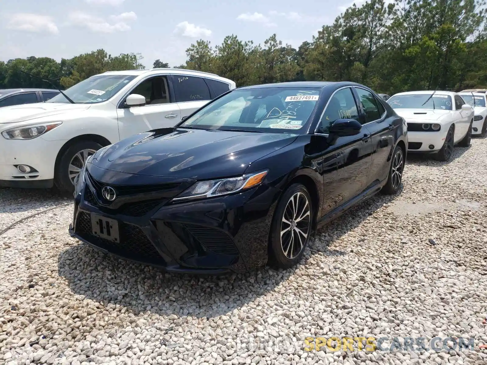 2 Photograph of a damaged car 4T1B11HK8KU195550 TOYOTA CAMRY 2019